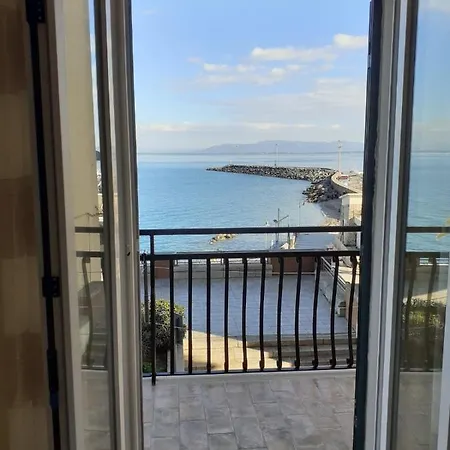 Casa La Marinella شقة *