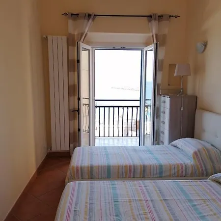 Casa La Marinella شقة